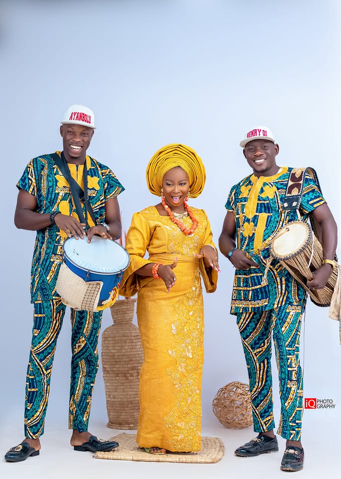 Alaga/Engagement compere service